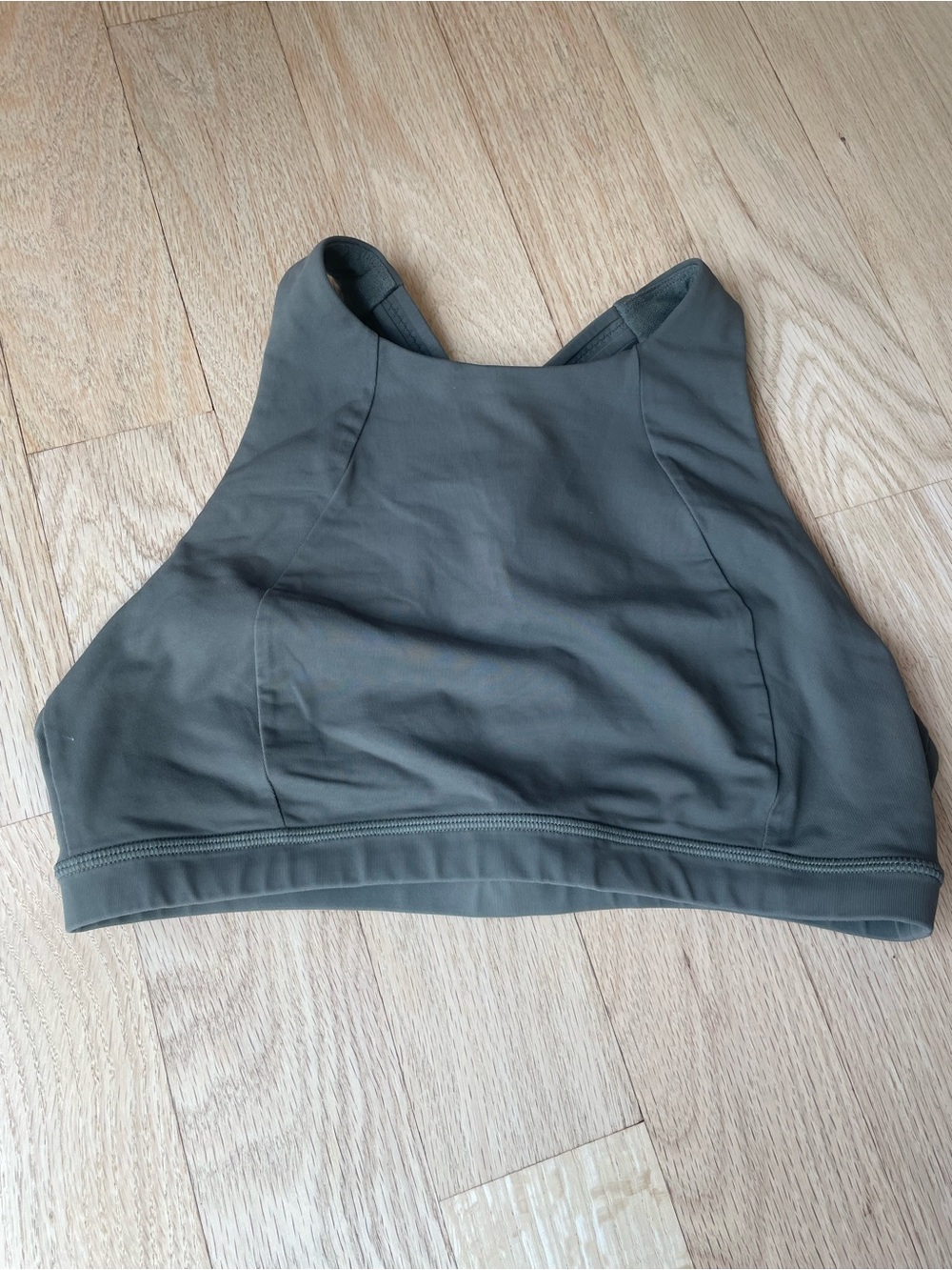lululemon free to be serene bra size 8